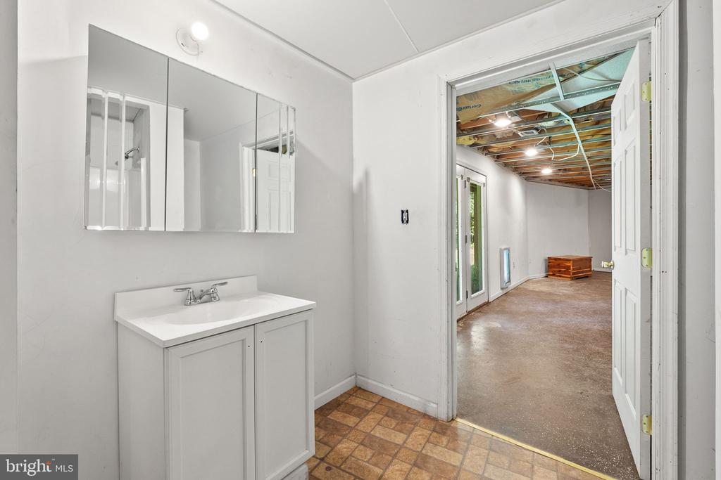 174 Twin Pond View Dr