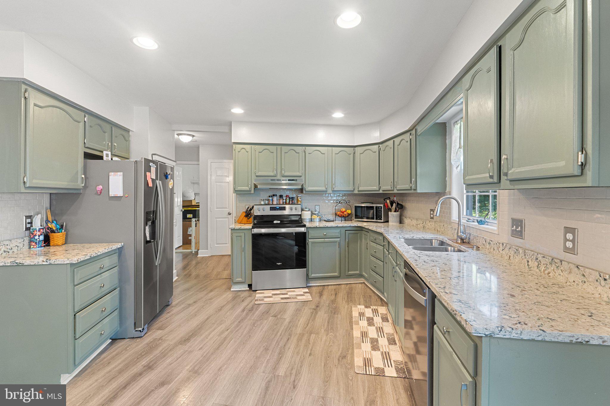 174 Twin Pond View Dr