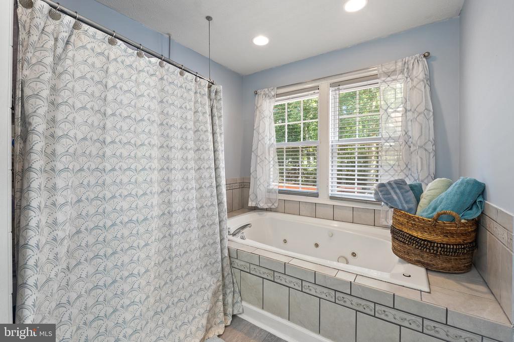174 Twin Pond View Dr