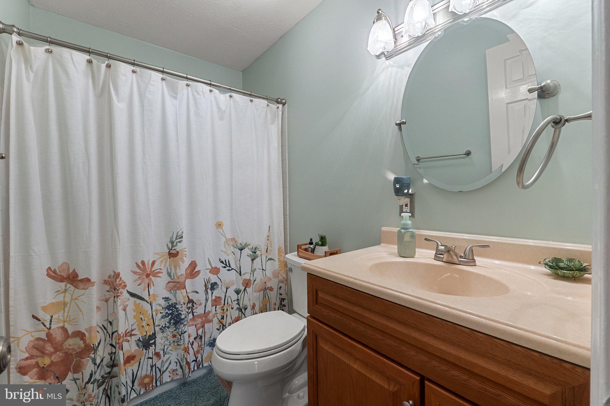 174 Twin Pond View Dr