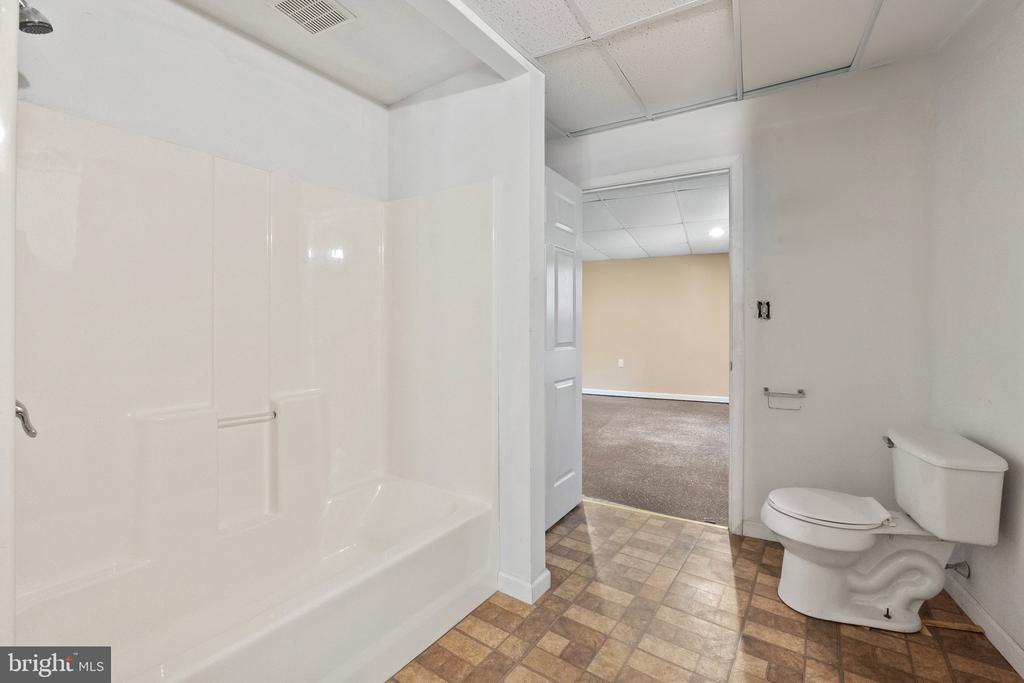 174 Twin Pond View Dr