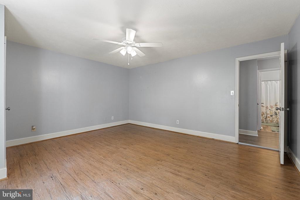174 Twin Pond View Dr