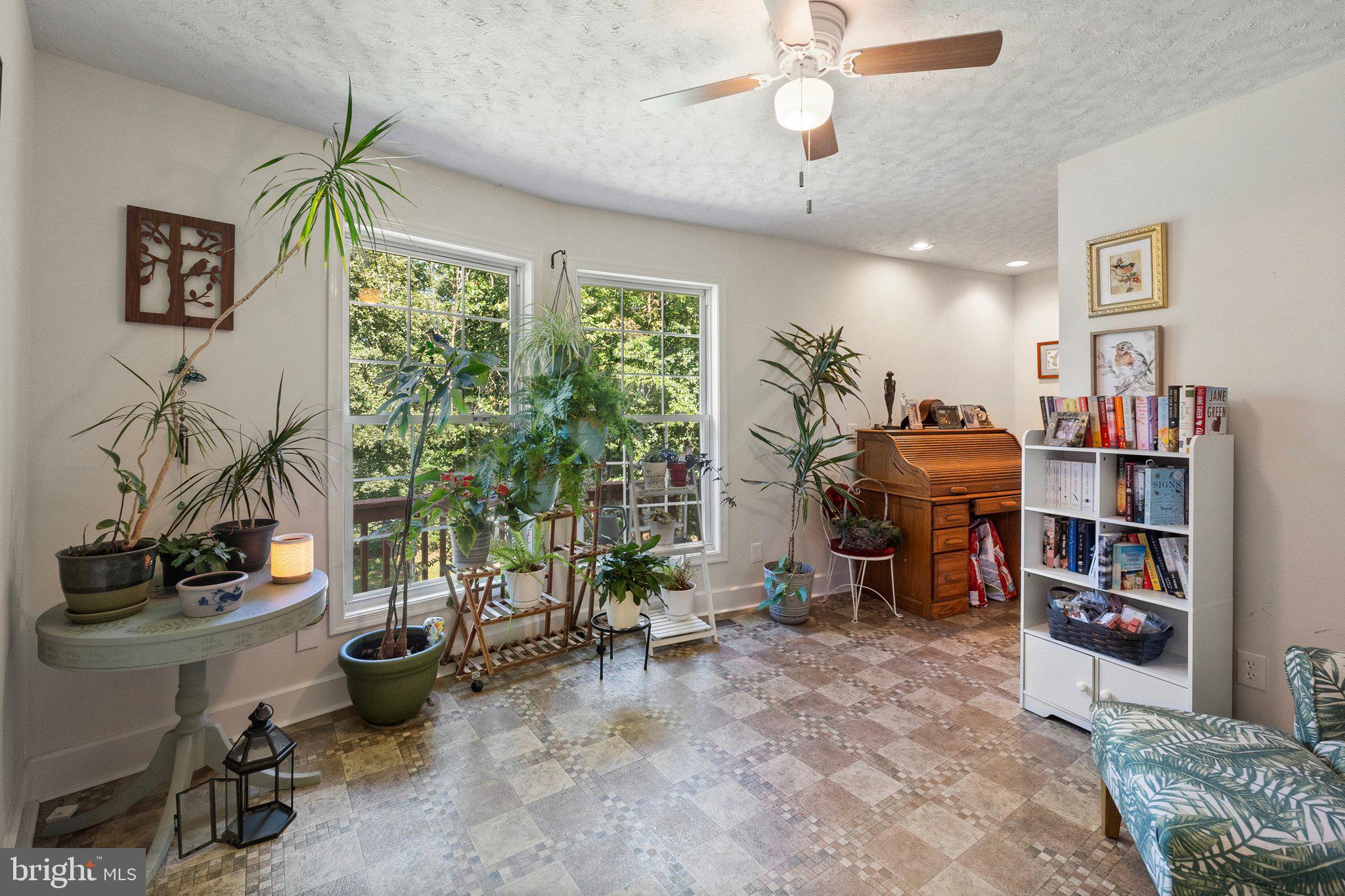 174 Twin Pond View Dr