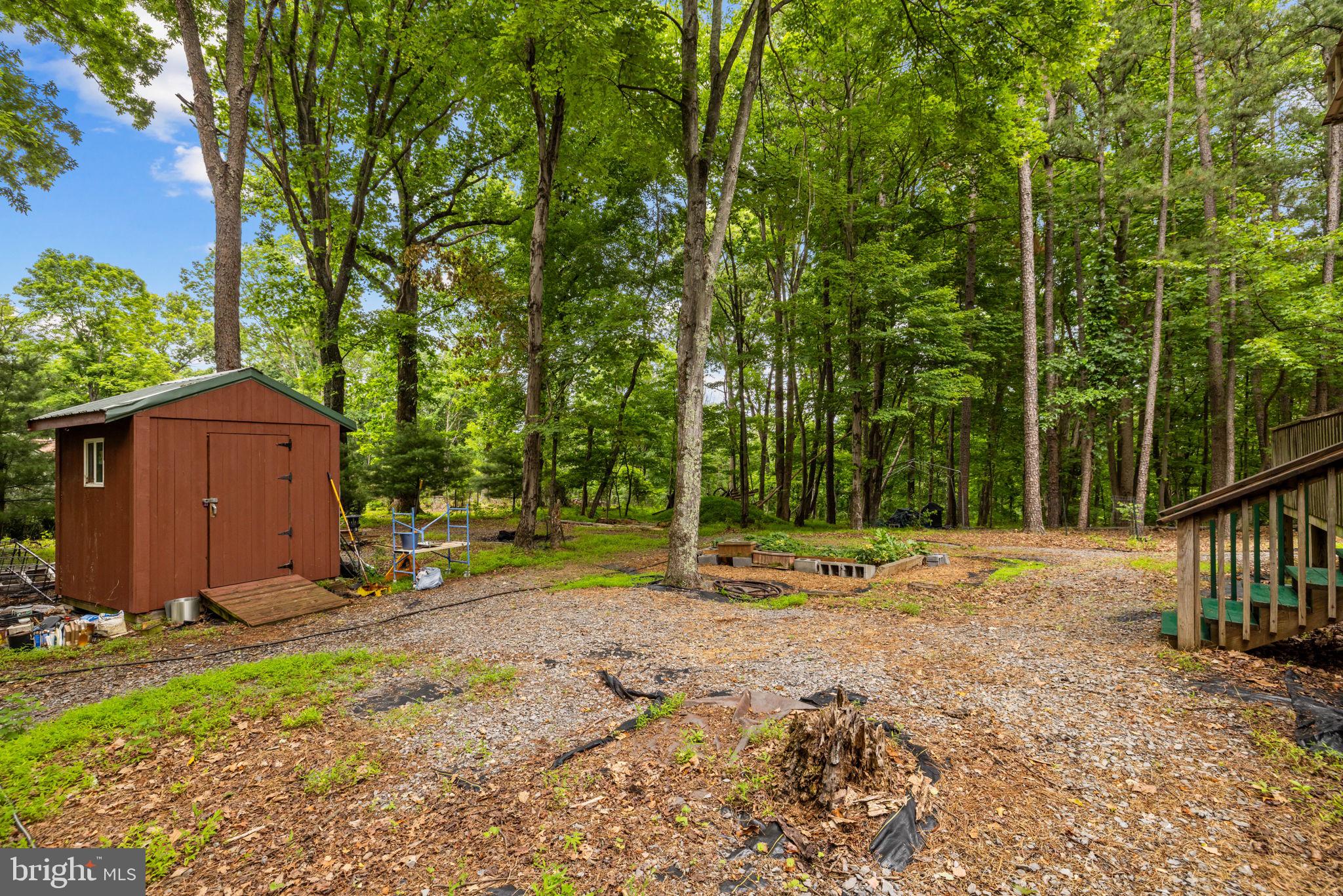 295 CREEKVIEW LANE