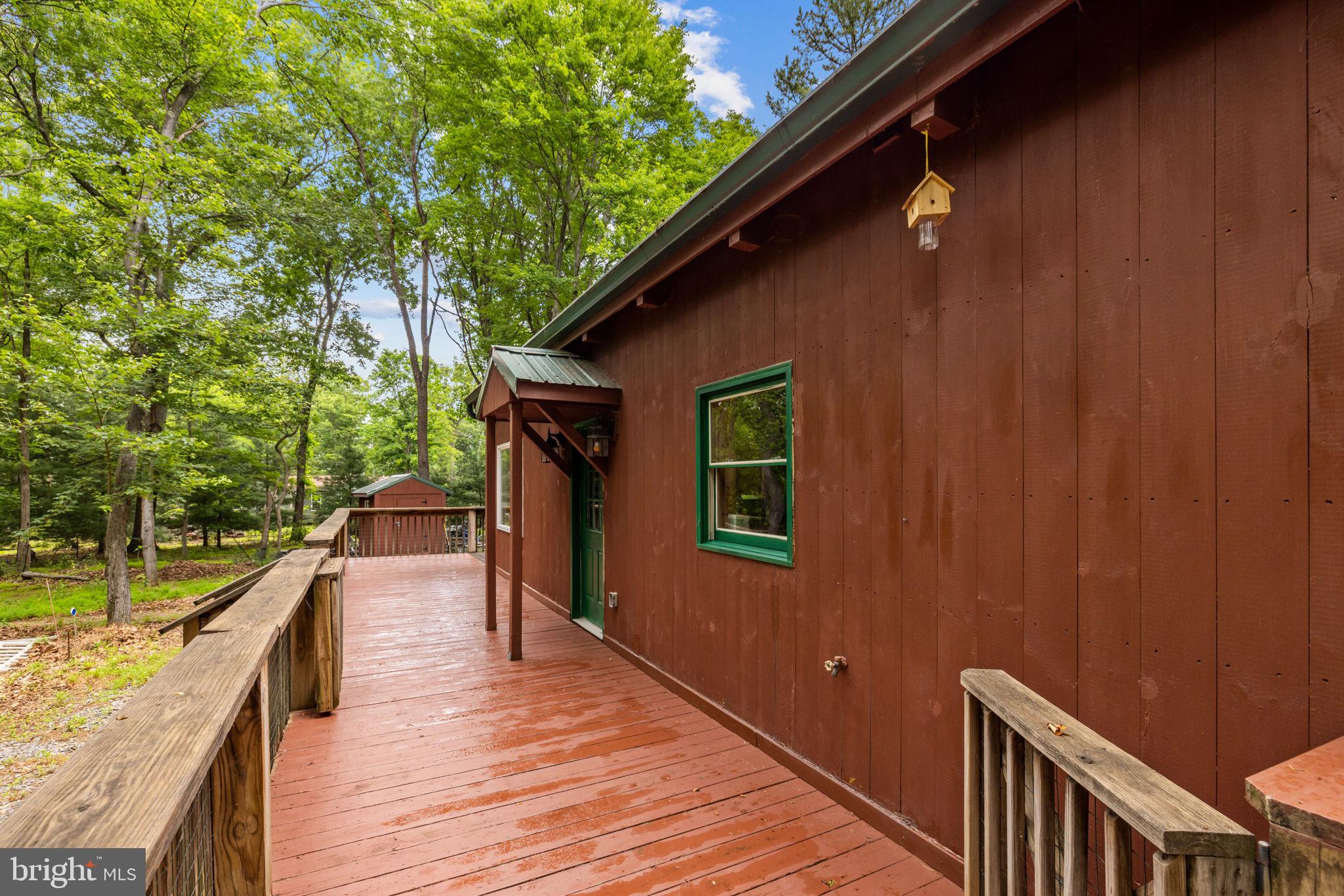 295 CREEKVIEW LANE