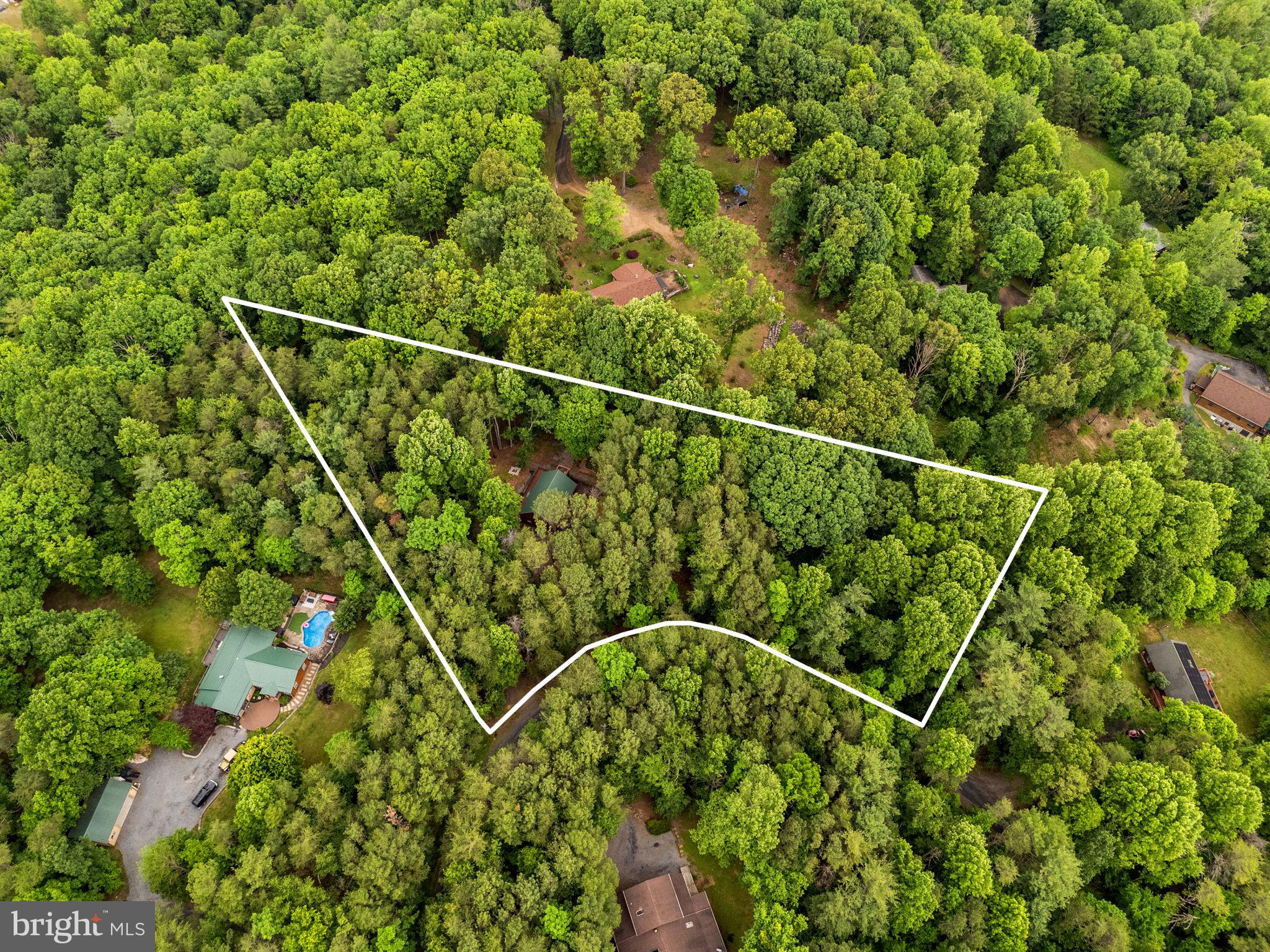 295 CREEKVIEW LANE