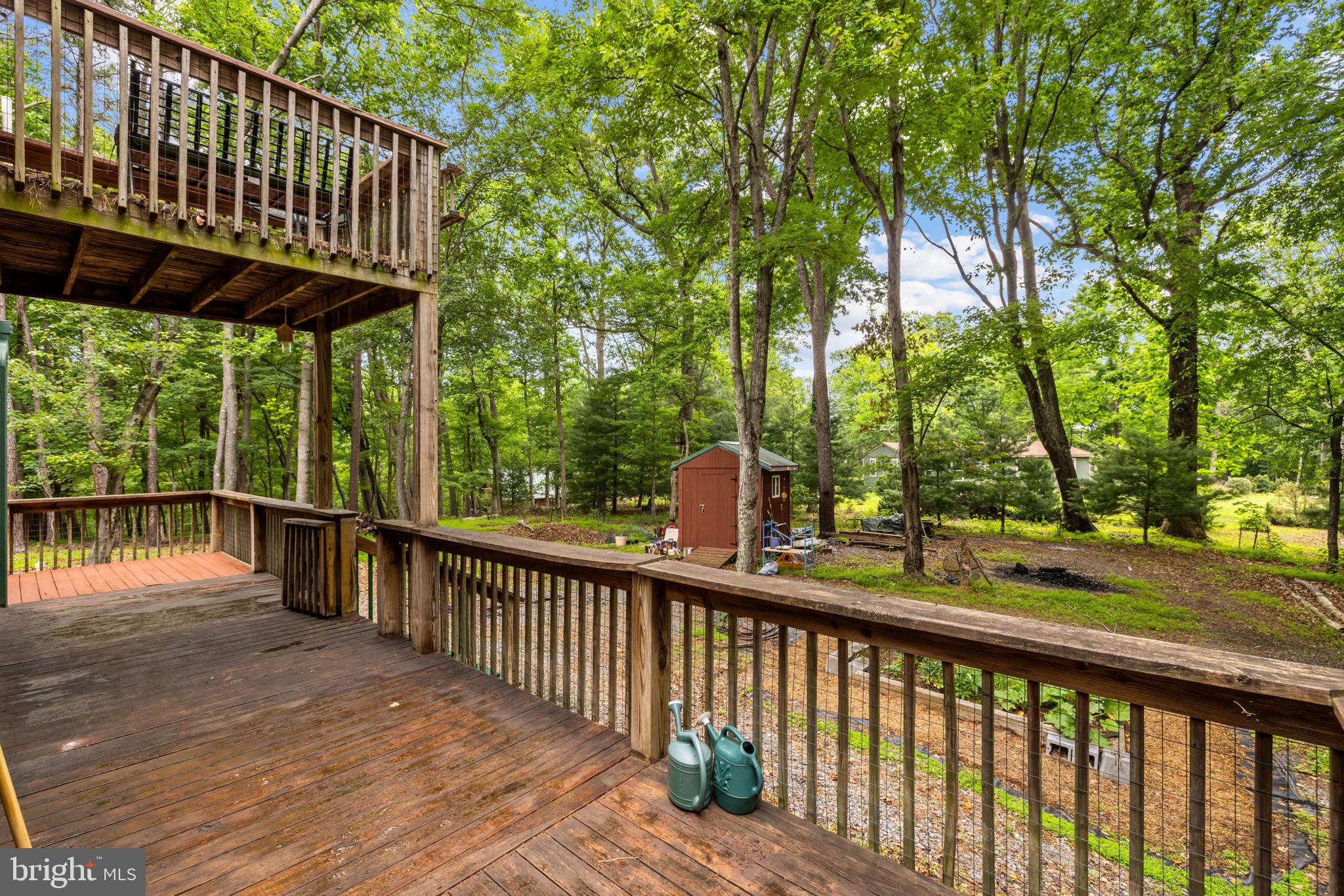295 CREEKVIEW LANE