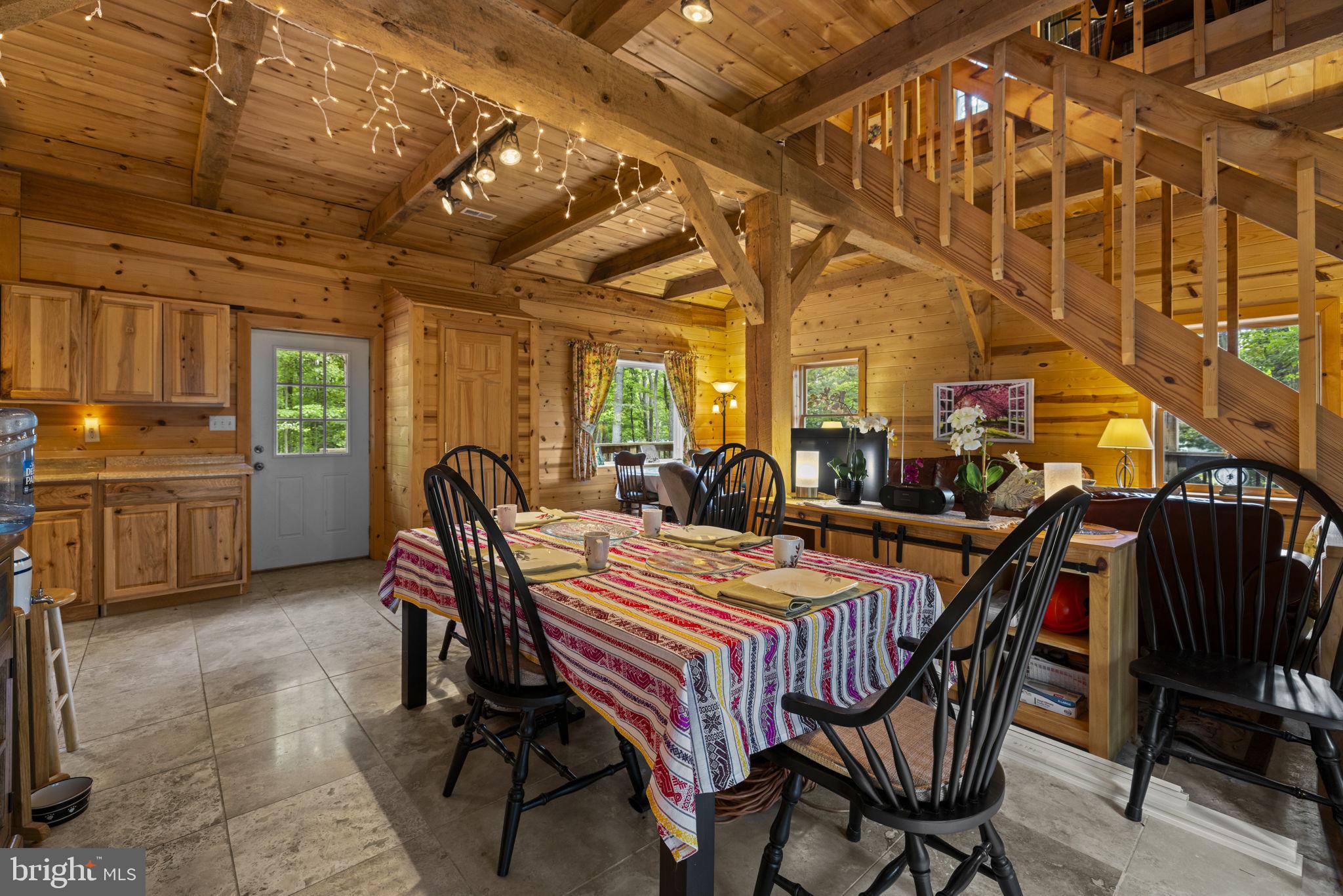 295 CREEKVIEW LANE