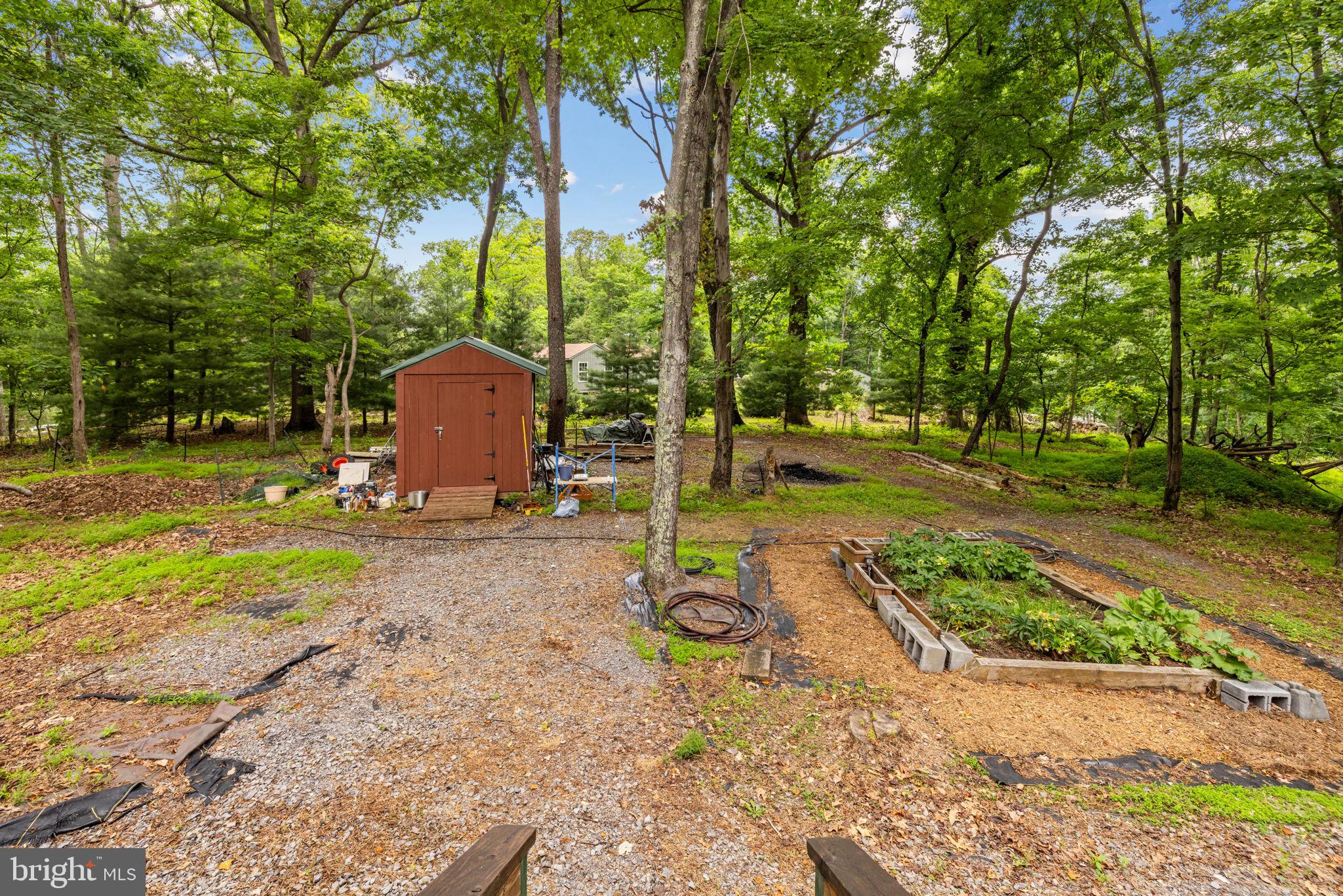 295 CREEKVIEW LANE