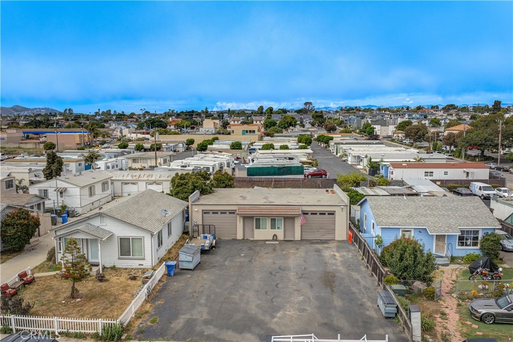 1361 Longbranch Avenue