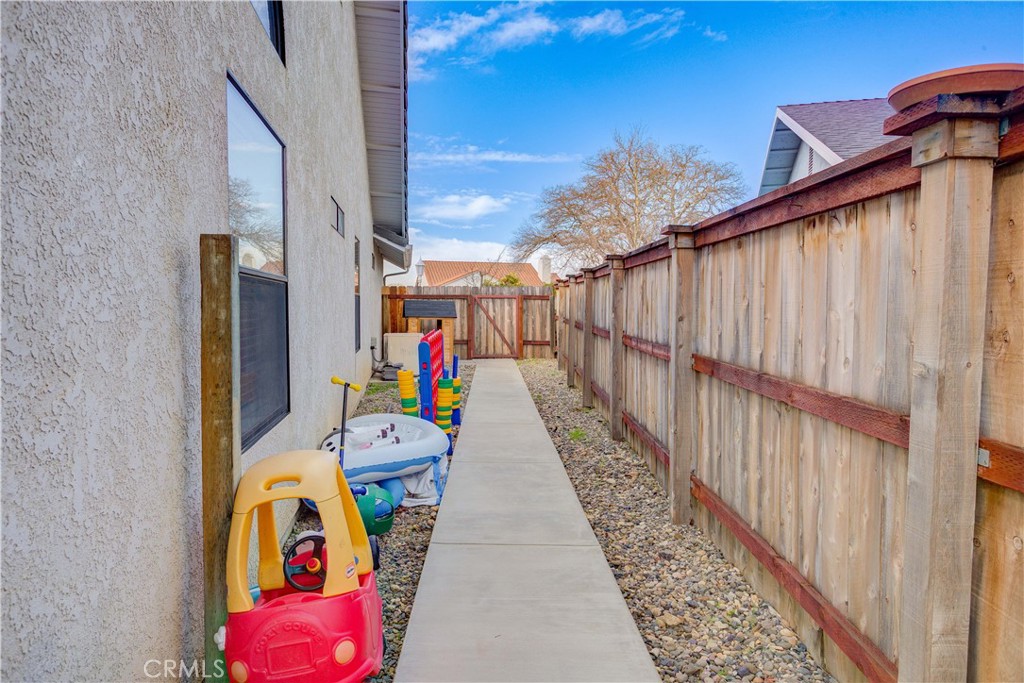 2494 Starling Drive