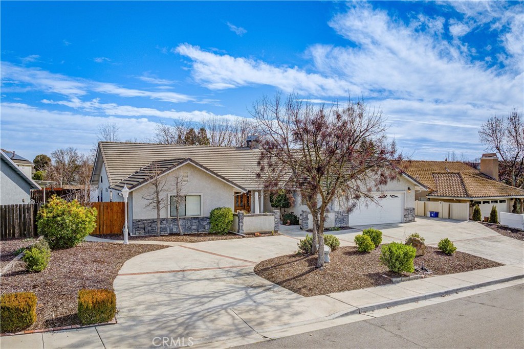 2494 Starling Drive