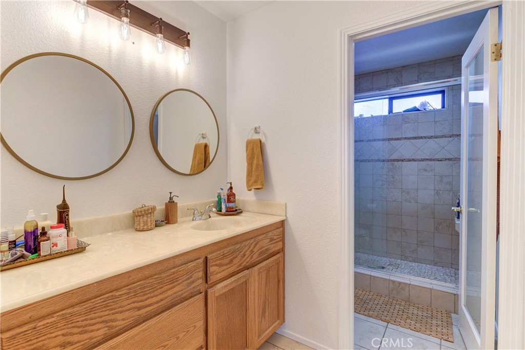 2494 Starling Drive