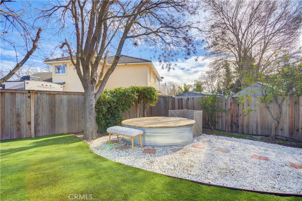 2494 Starling Drive