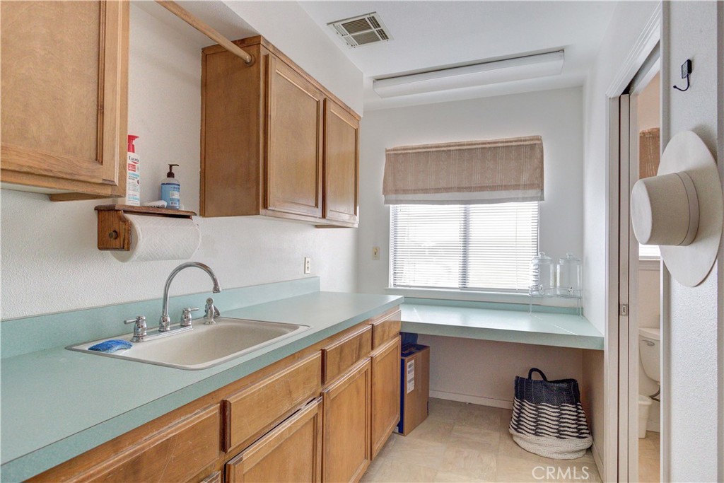 2494 Starling Drive