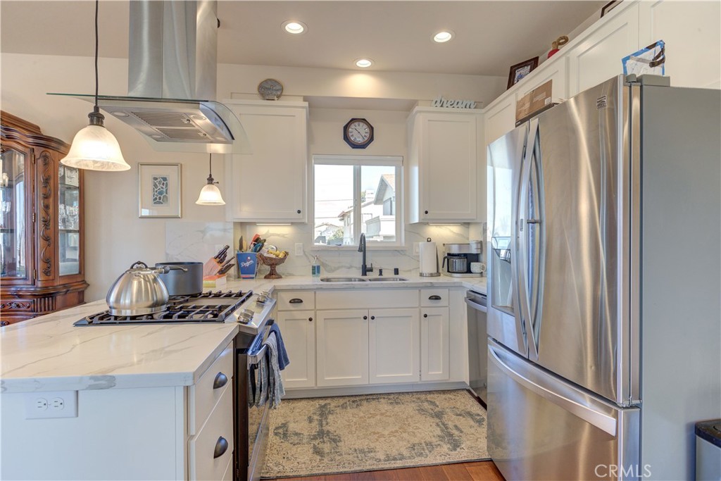 777 Manhattan Avenue