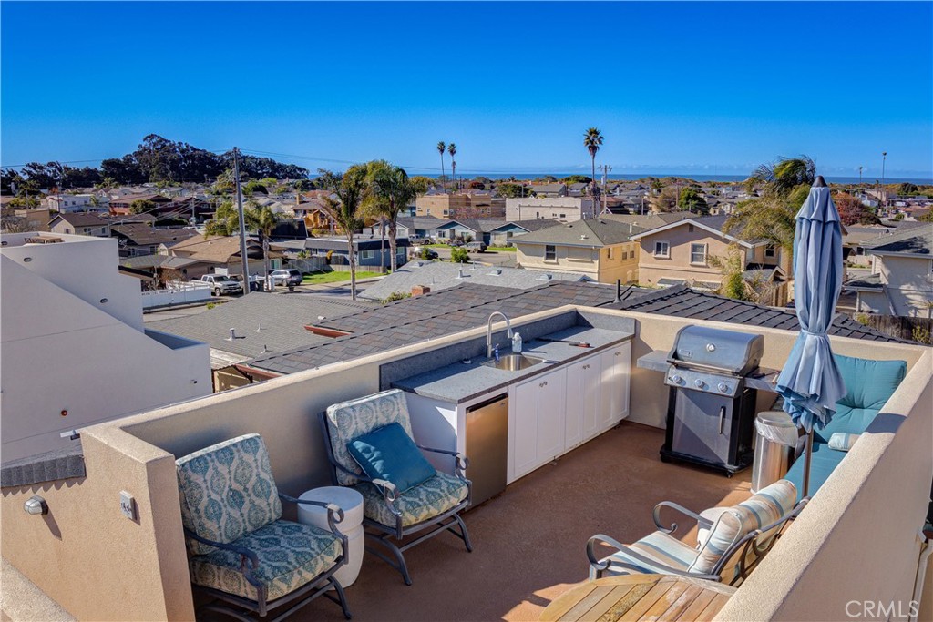 777 Manhattan Avenue