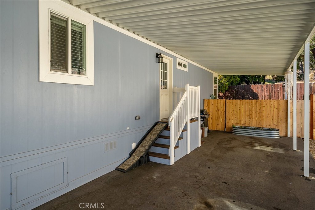 1938 Adelaida Road 34