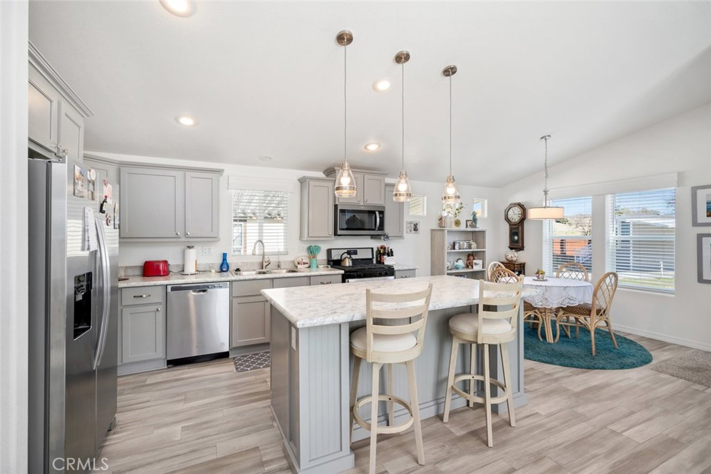1938 Adelaida Road 34