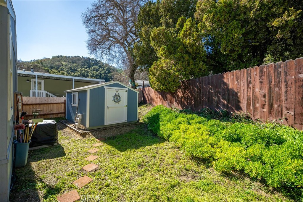 1938 Adelaida Road 34