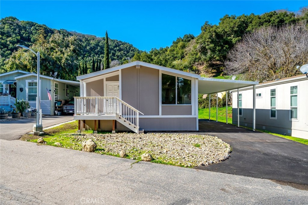 1938 Adelaida Road 40