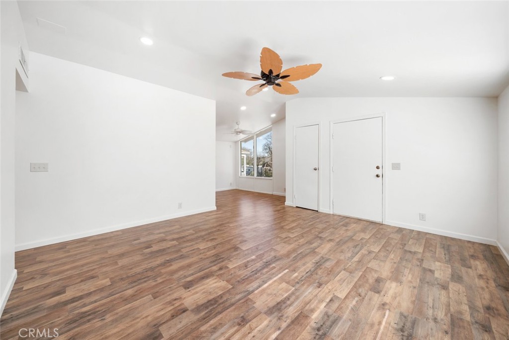 1938 Adelaida Road 40