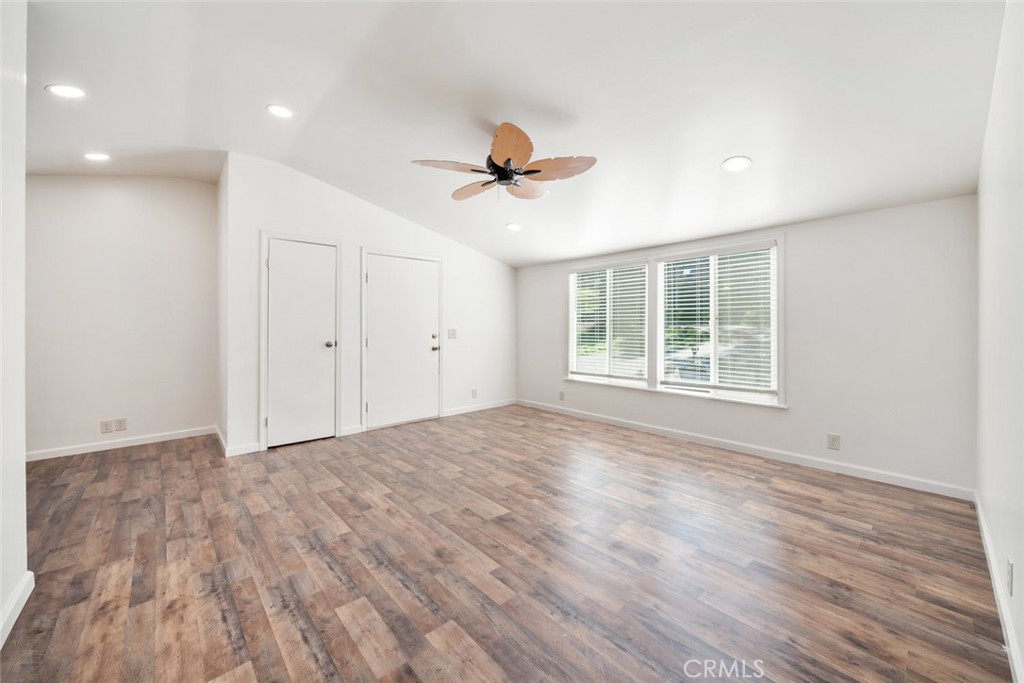 1938 Adelaida Road 40