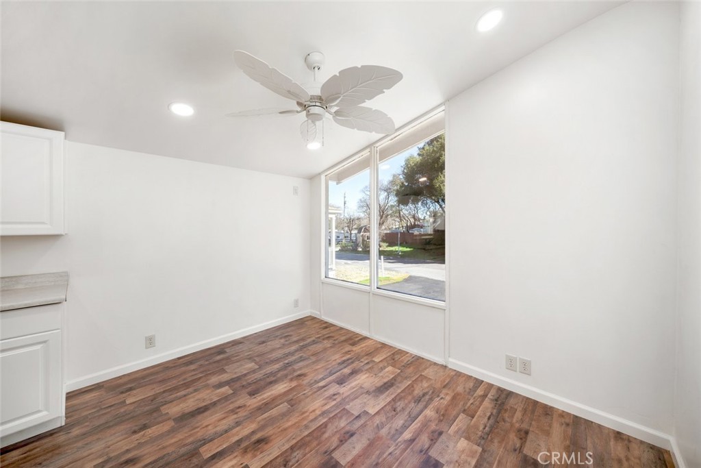 1938 Adelaida Road 40