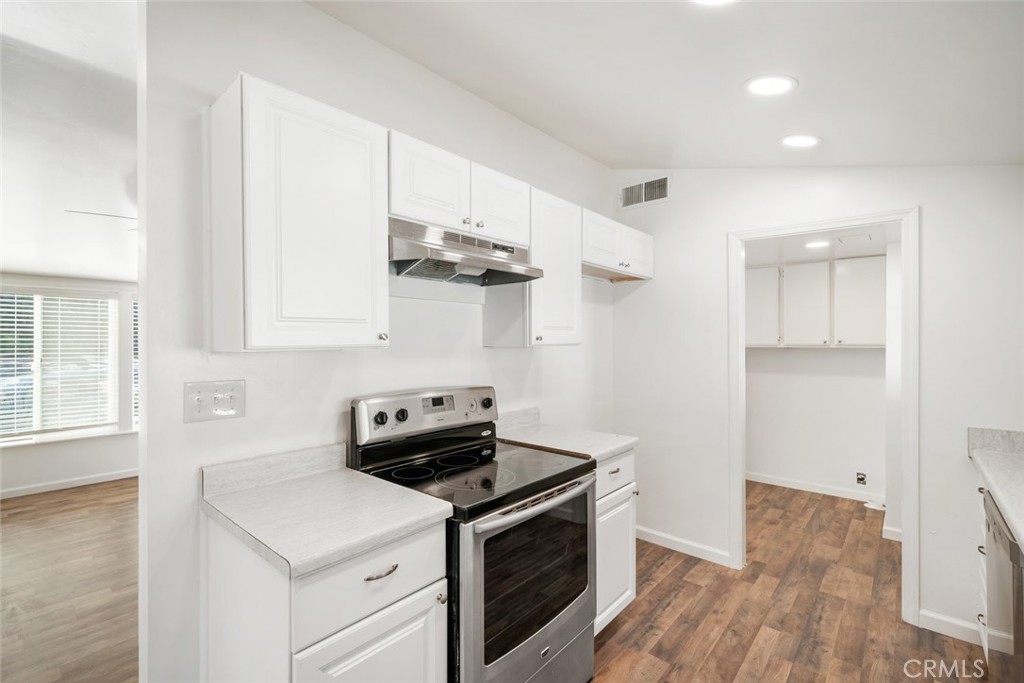 1938 Adelaida Road 40