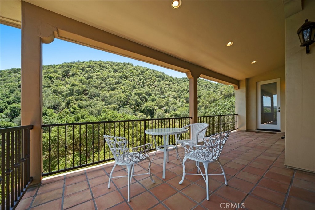 6520 Western Gull Drive