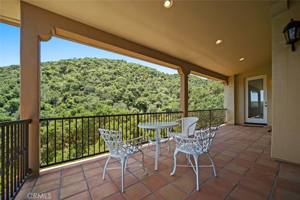 6520 Western Gull Drive