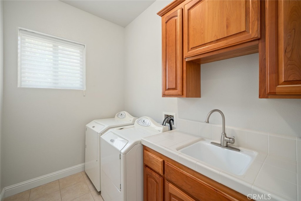 6520 Western Gull Drive