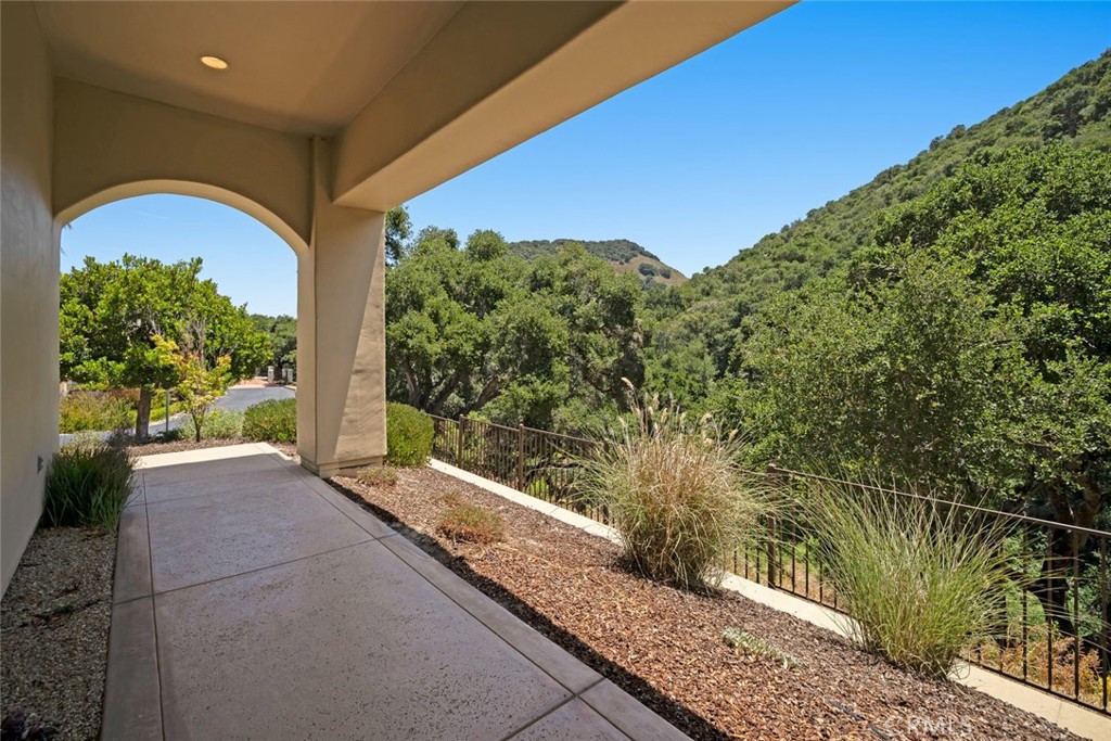 6520 Western Gull Drive