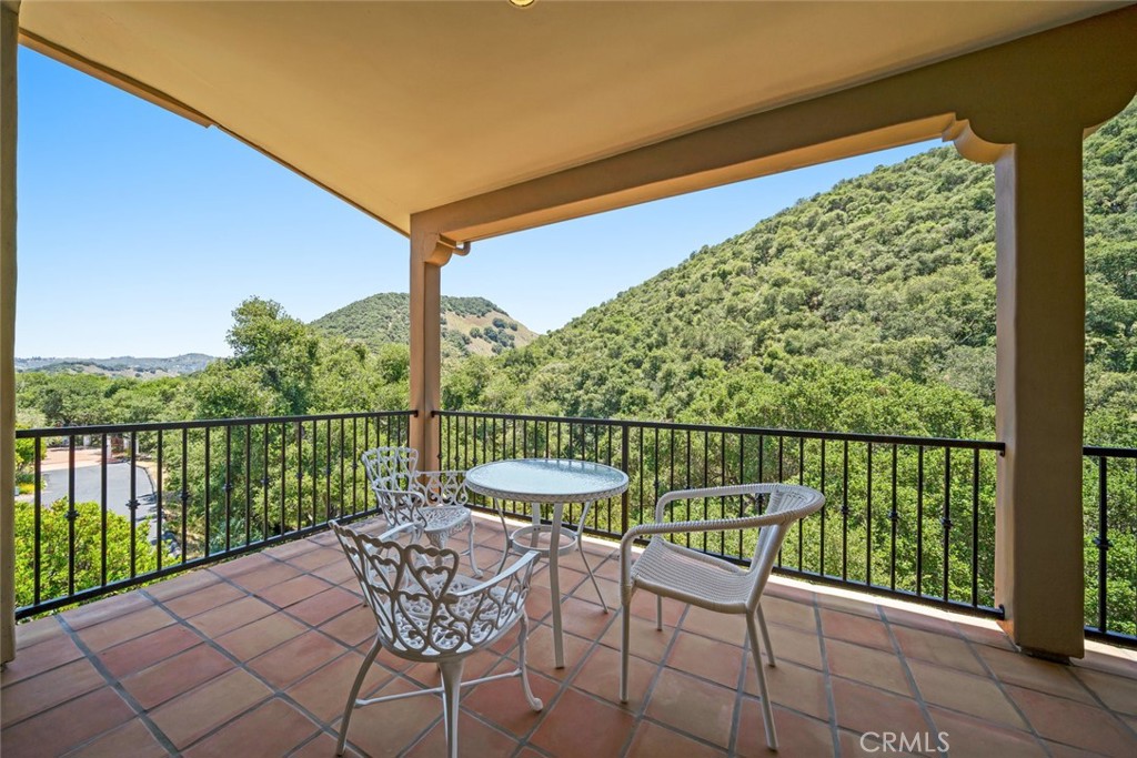 6520 Western Gull Drive