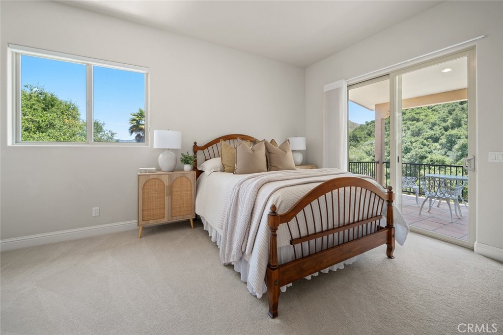 6520 Western Gull Drive