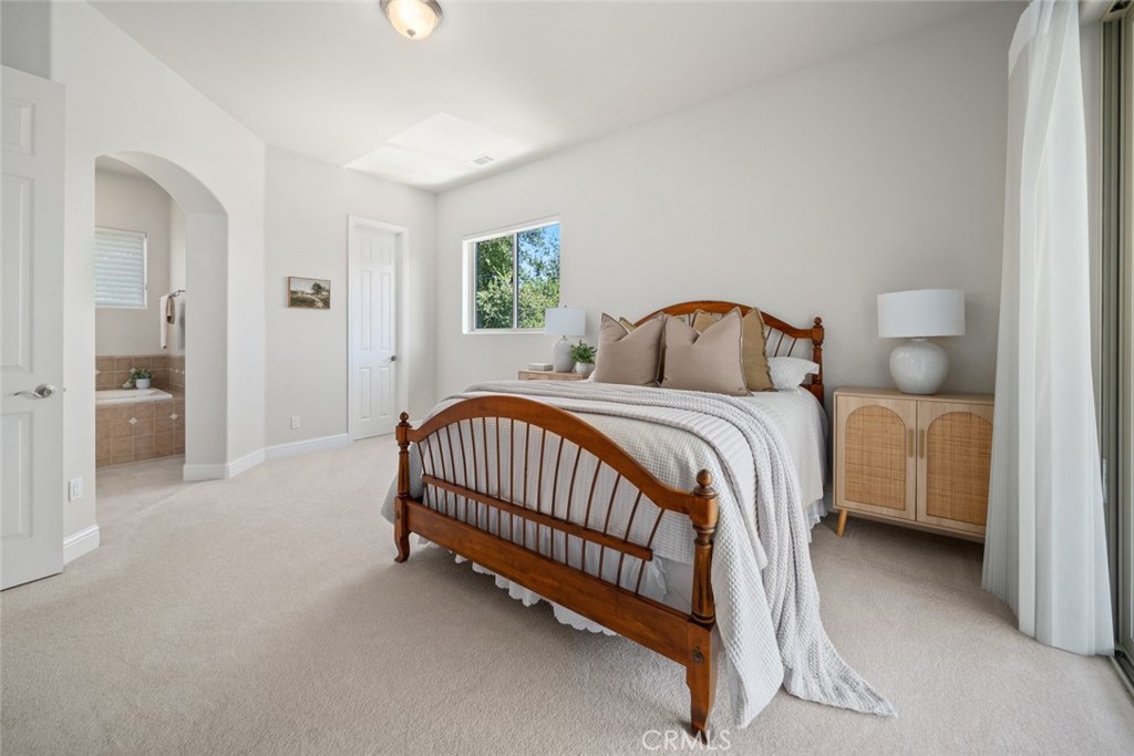 6520 Western Gull Drive