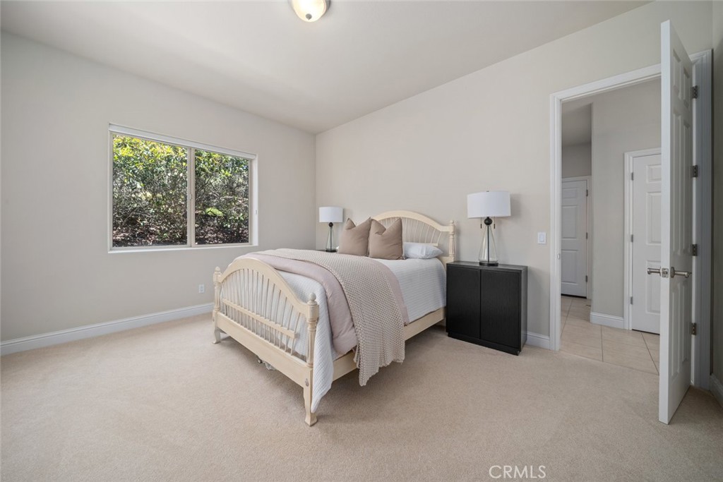 6520 Western Gull Drive