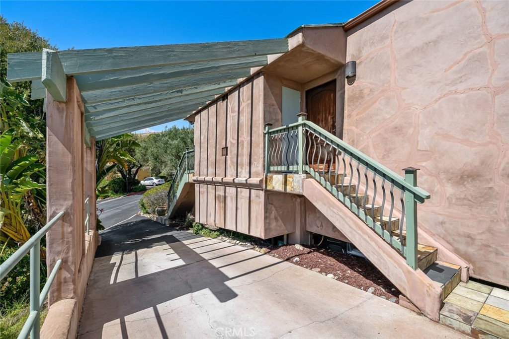 262 Loma Bonita 32
