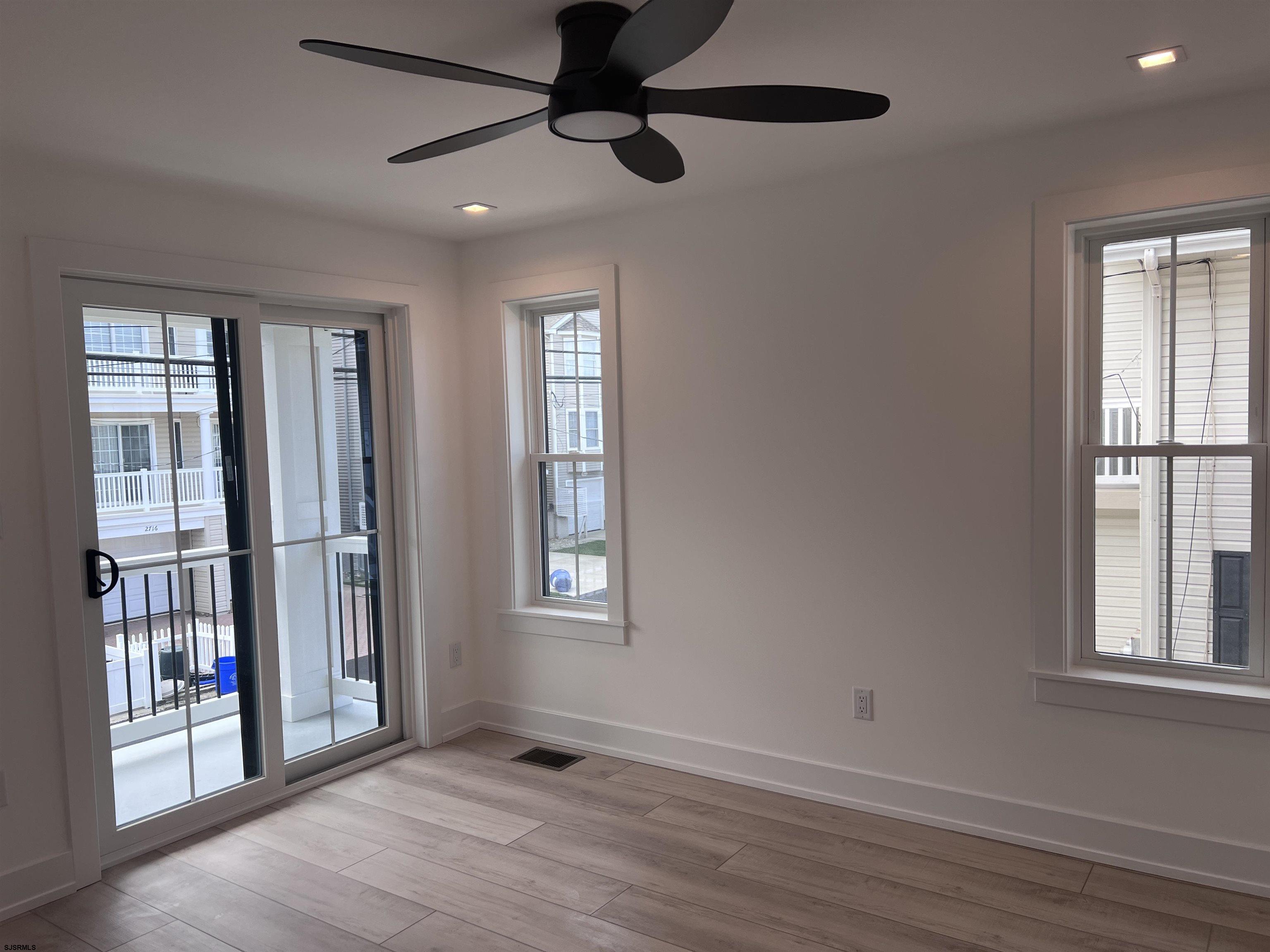 2709 West Ave Unit: 1st Floor