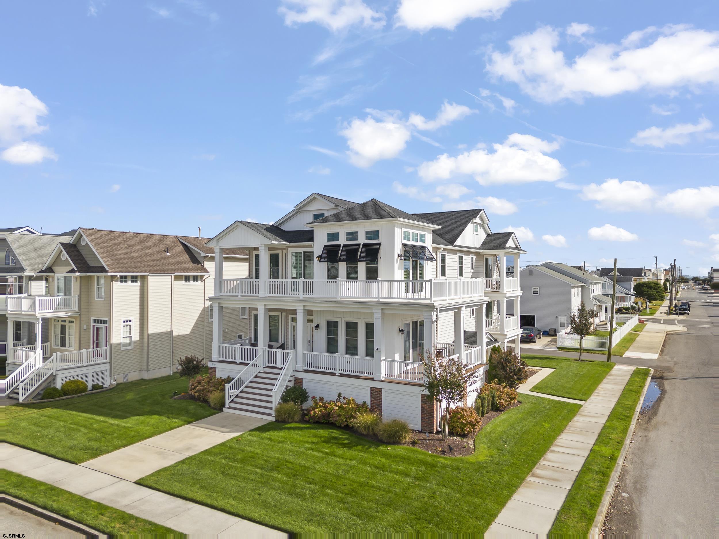 2131 Simpson Ave Unit: 2