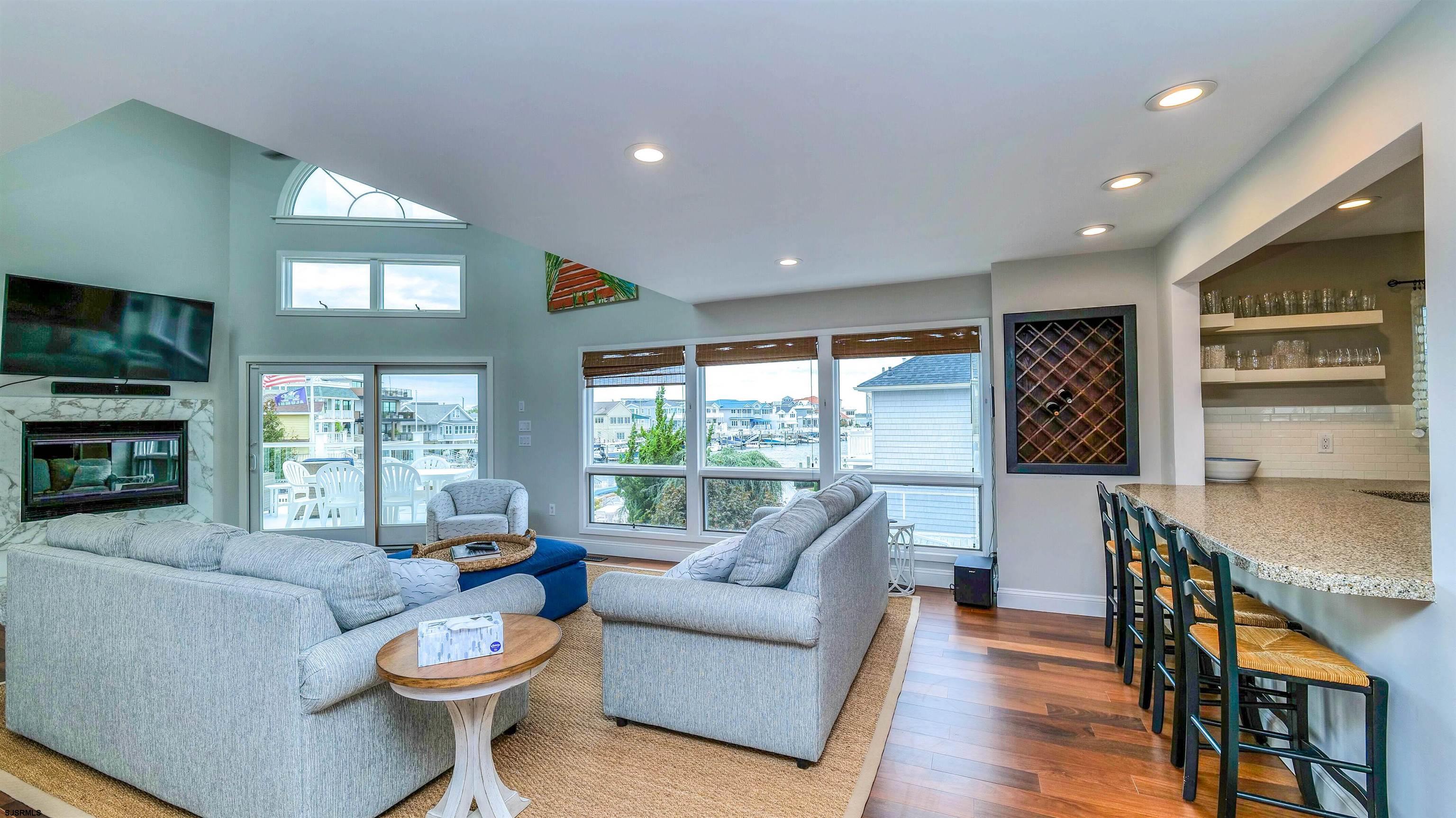 112 W Atlantic Blvd