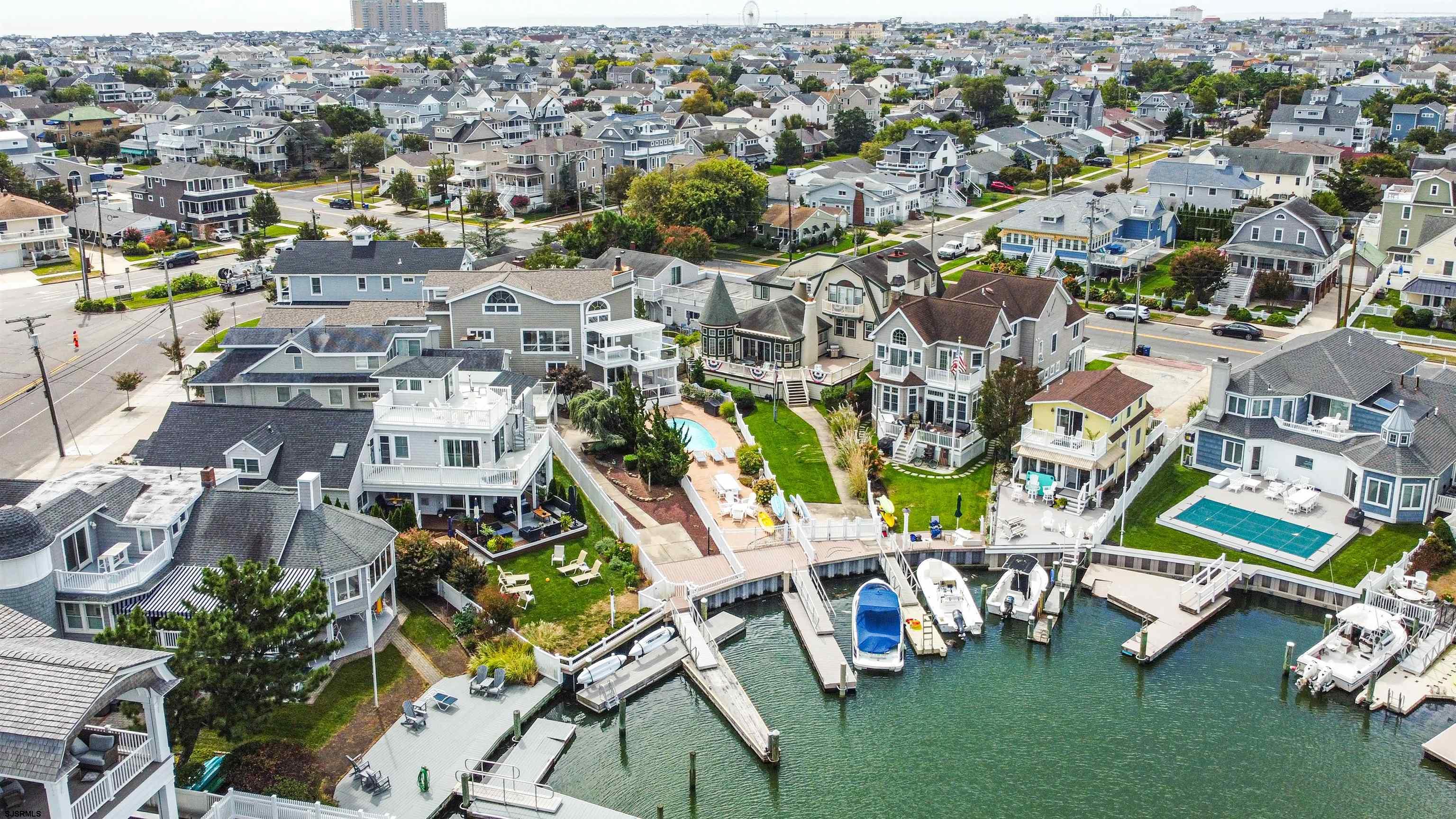 112 W Atlantic Blvd