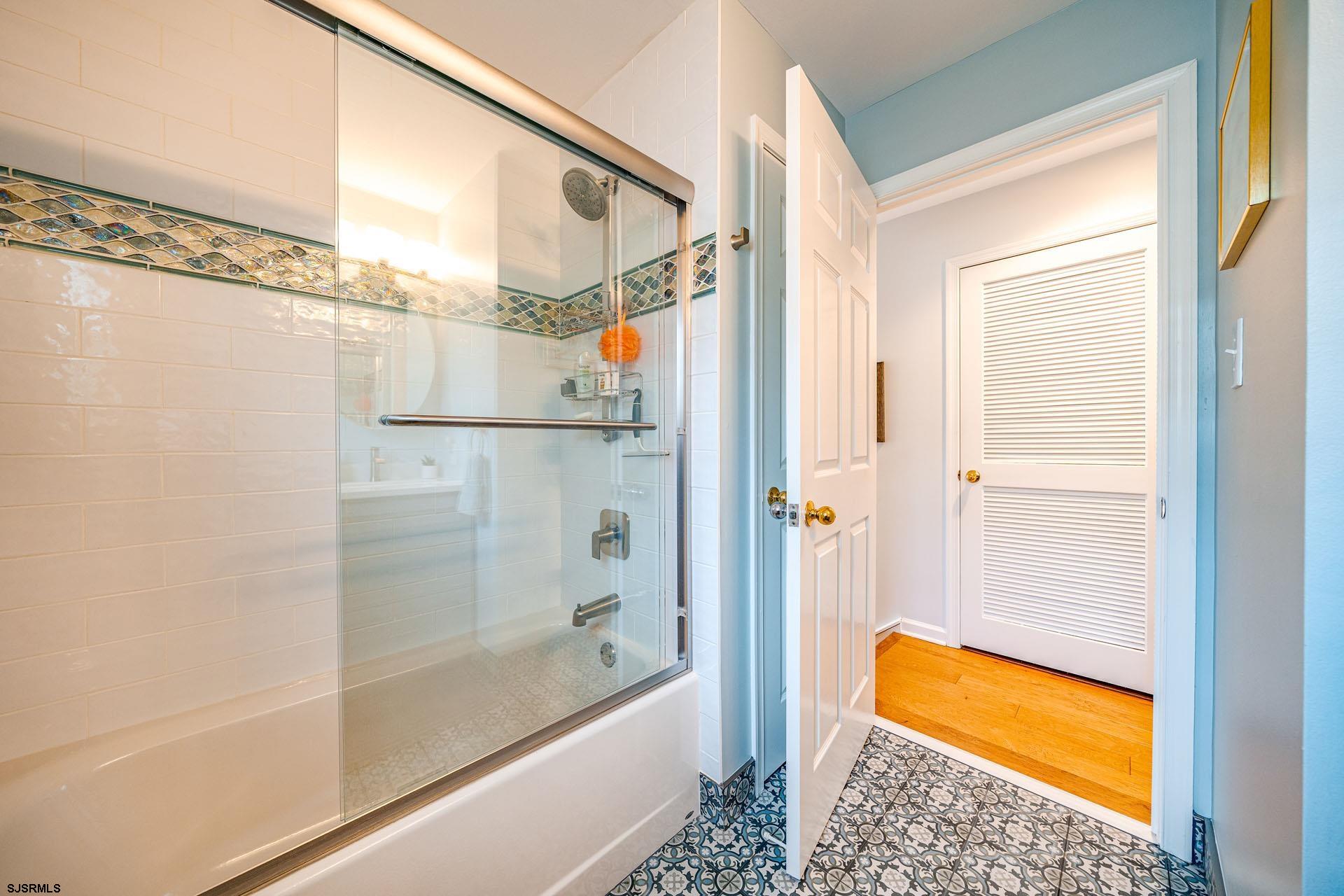 3118 Asbury Ave Unit: 2