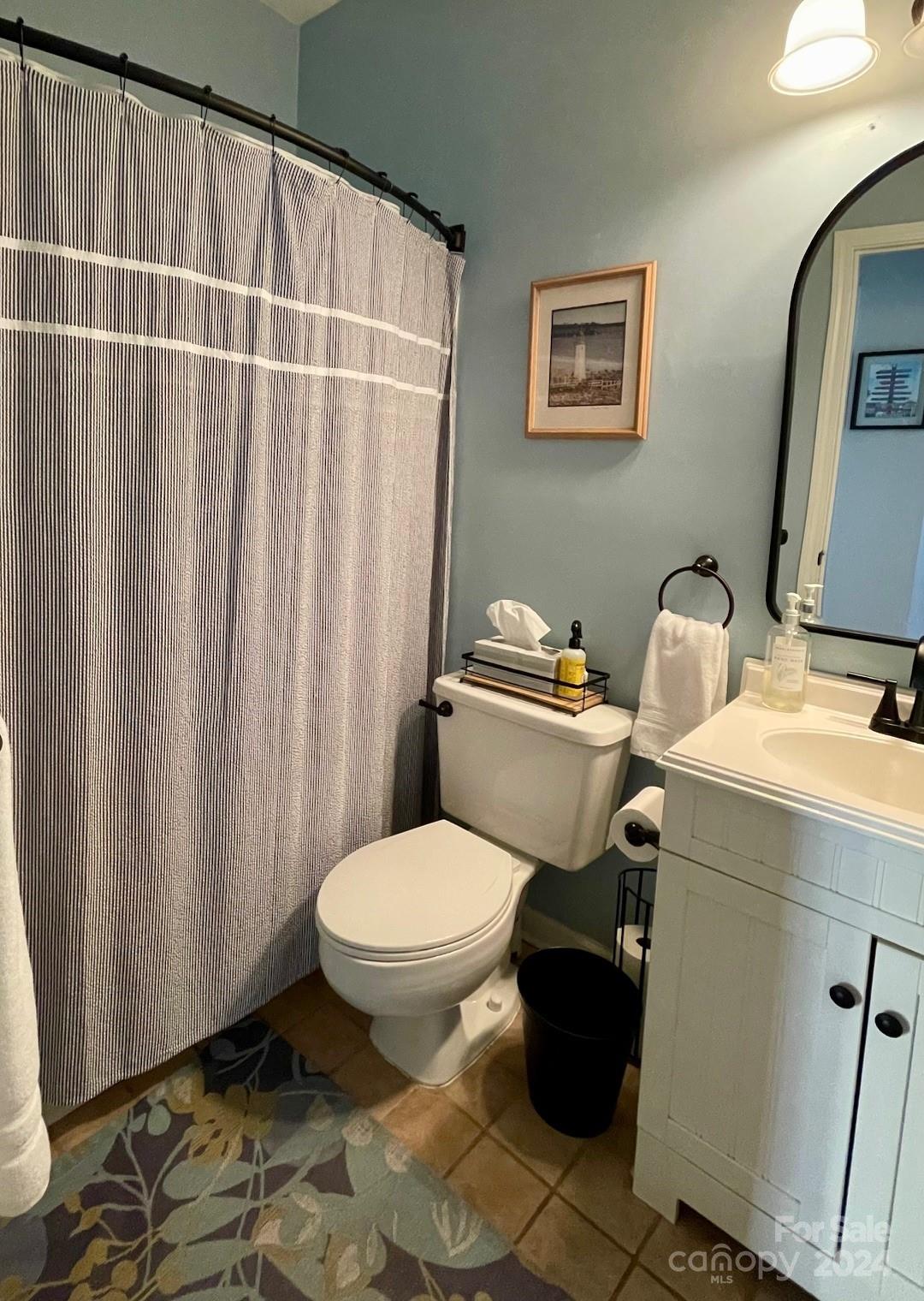 111 Ashford Hollow Lane