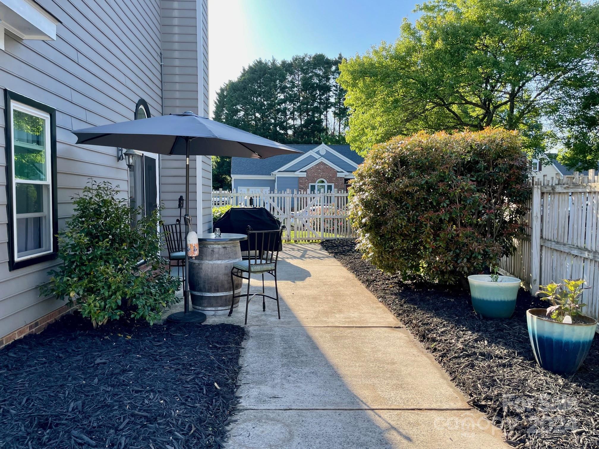 111 Ashford Hollow Lane