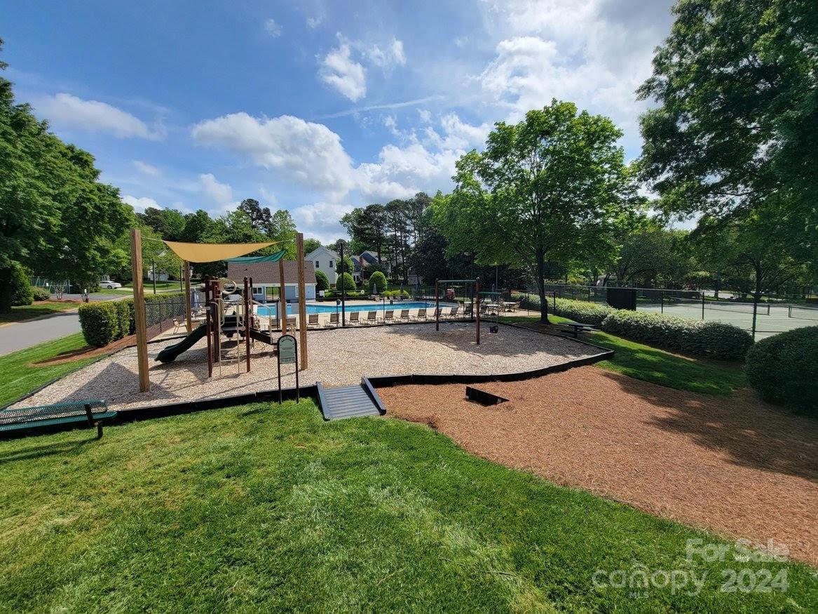 111 Ashford Hollow Lane