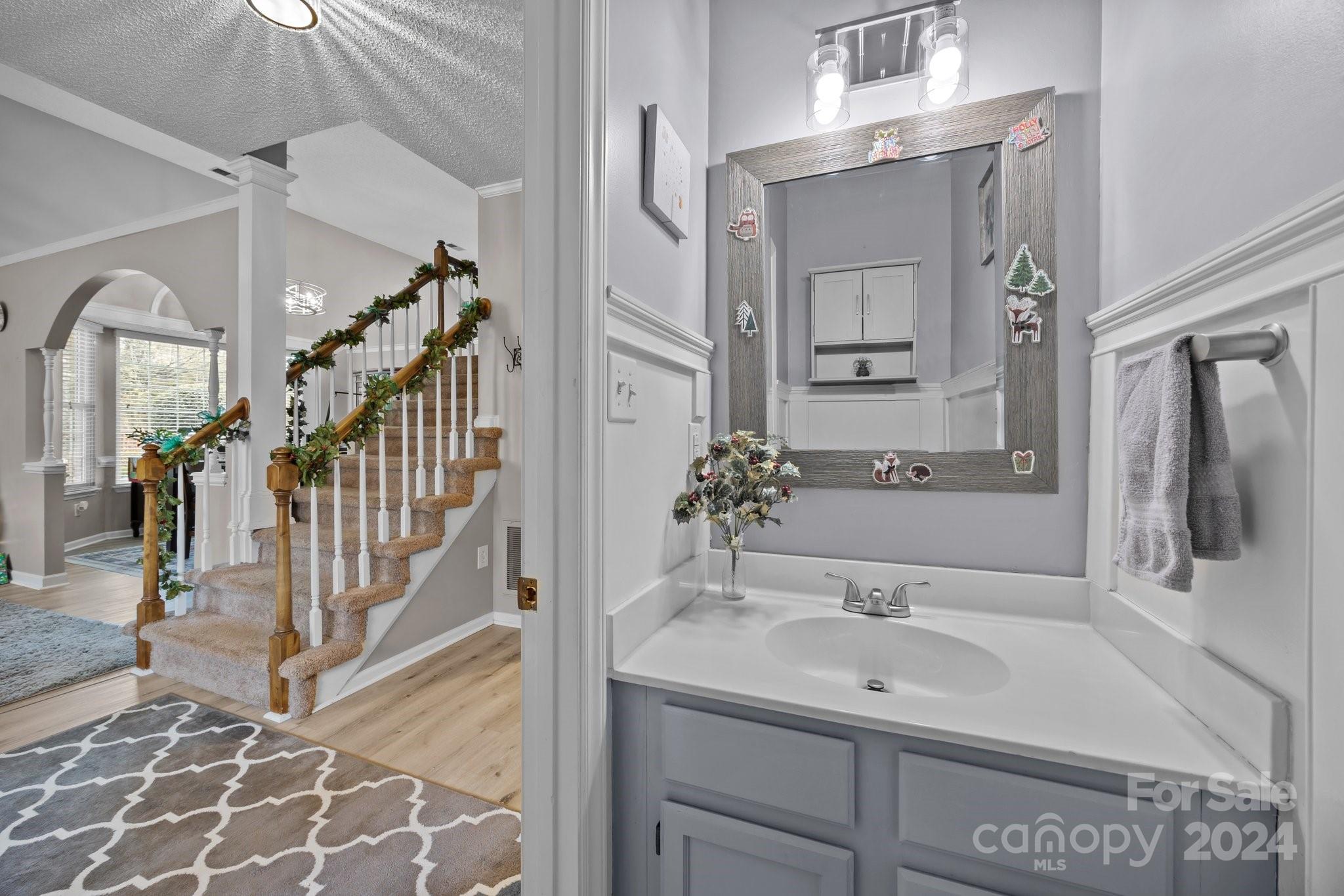 3528 Briarthorne Drive