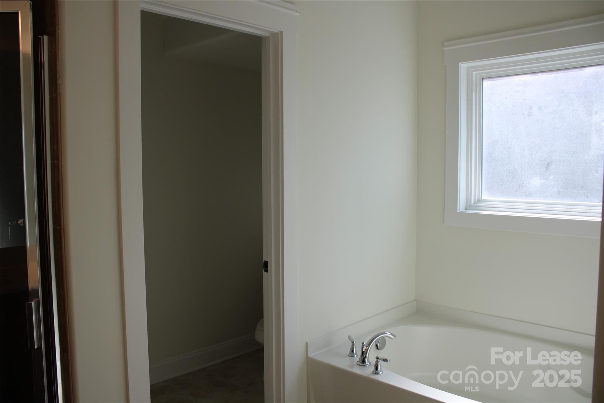 20127 Lamp lighters Way