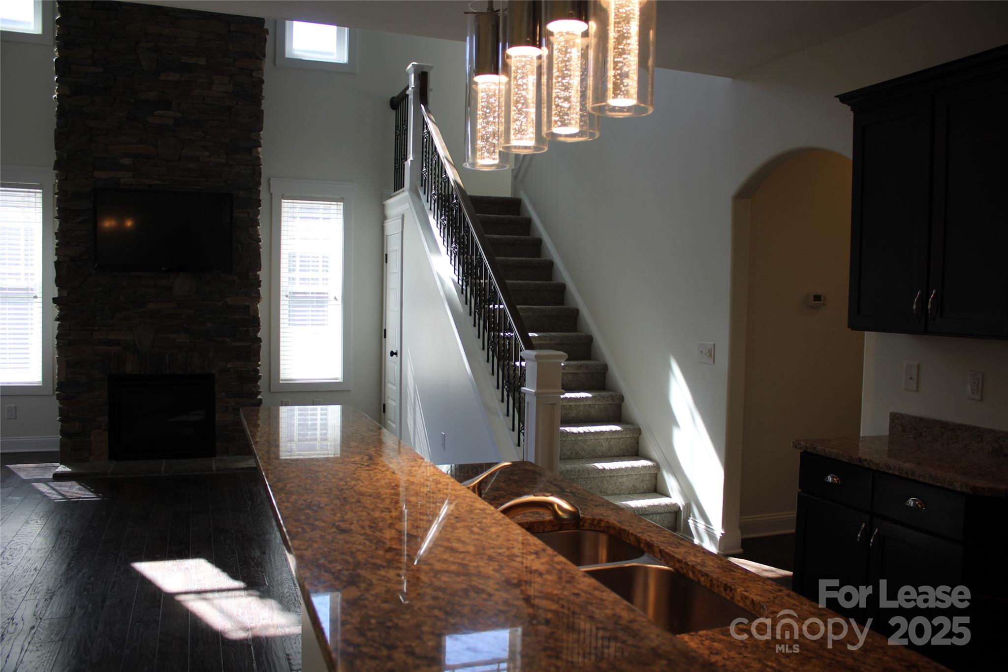 20127 Lamp lighters Way