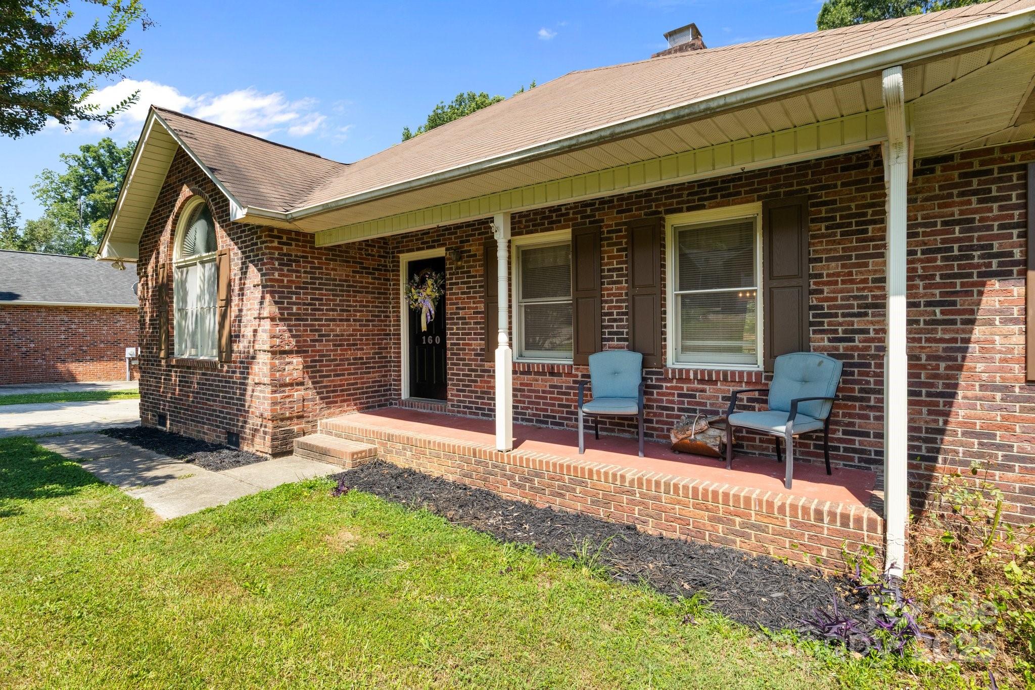 160 Walking Horse Run